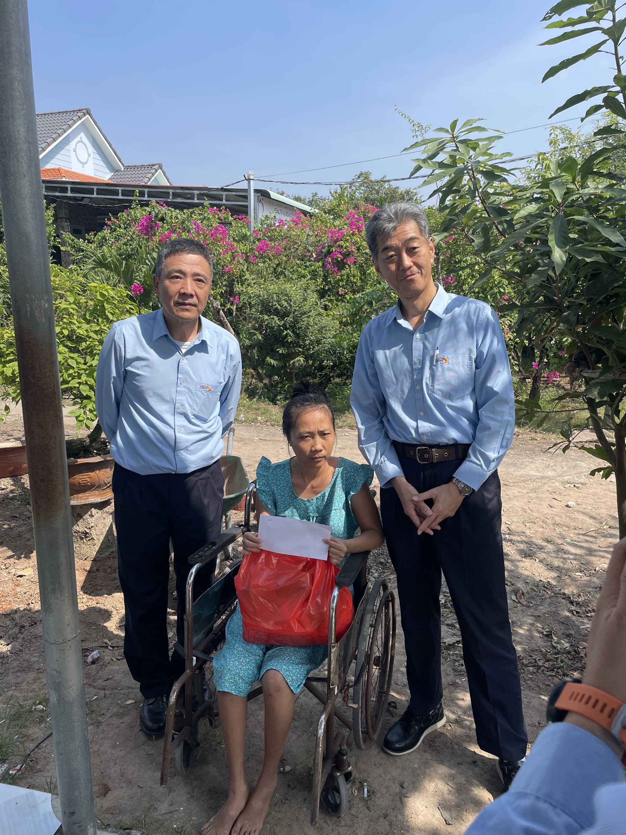CSVC Spreads Warmth in Lunar New Year 2025: Over 90 Tet Gift Packages Given to Underprivileged Families in Chau Pha commune, Phu My town.
